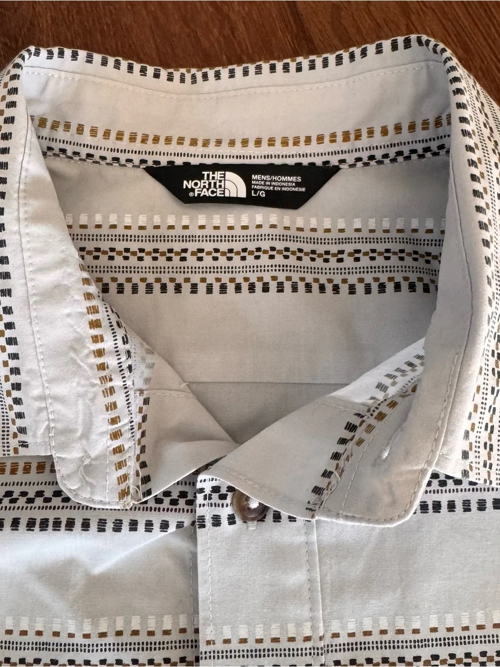 The North Face Men's Grey Patterned Button-Down Shirt